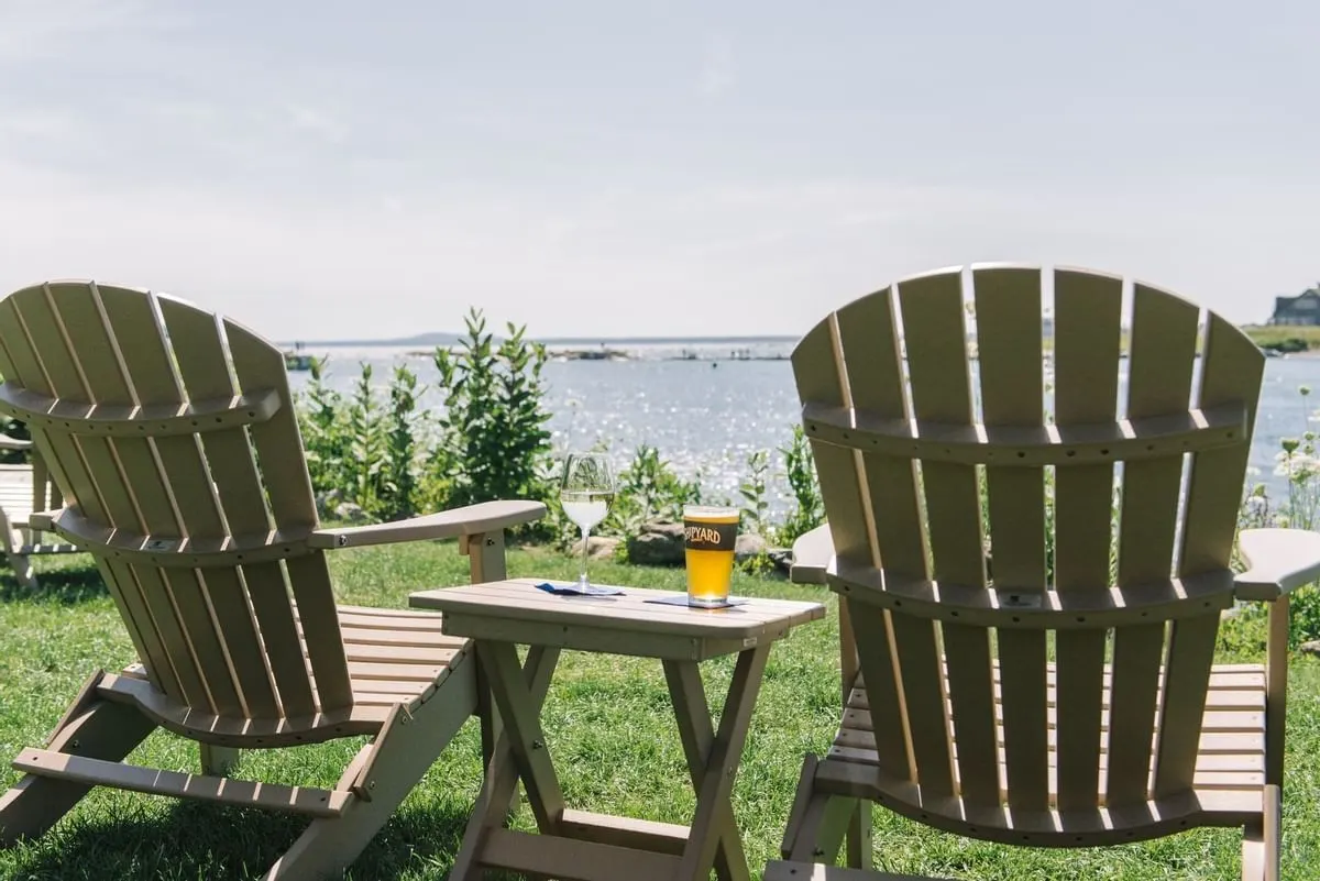 Breakwater Inn & Spa lake view